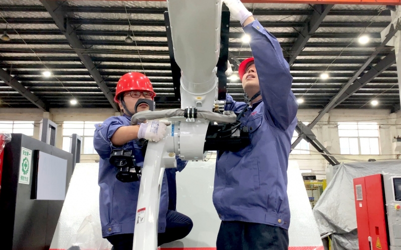 浙江雷諾爾電氣：以技術(shù)革新破解工業(yè)機(jī)器人線(xiàn)纜保護(hù)痛點(diǎn)